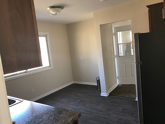5th image of 21937 W Engle Dr
