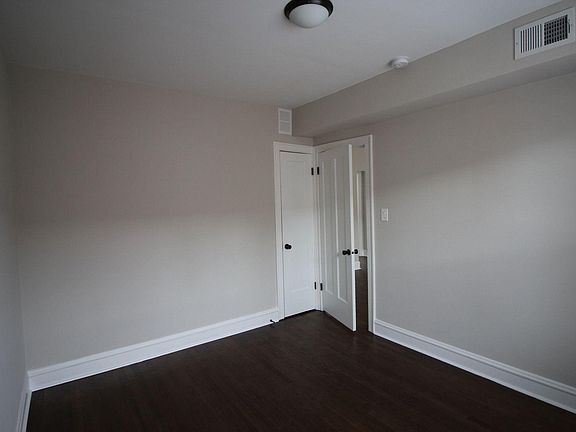 5th image of 2427 N Tripp Ave #2429-2