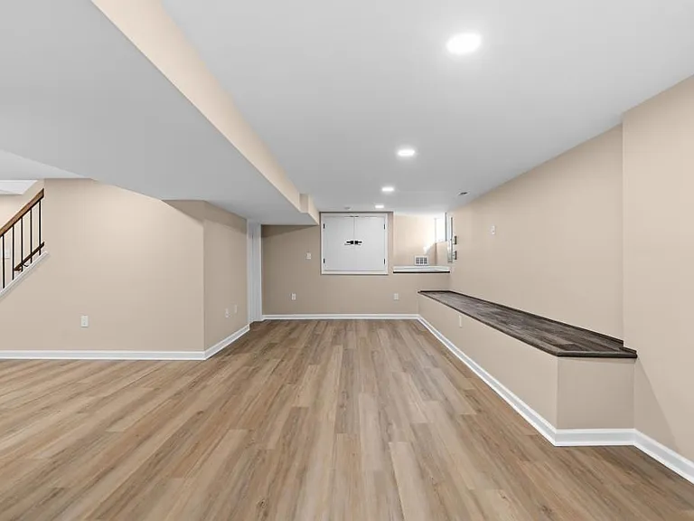 156 S Clearview Ave — Photo 34