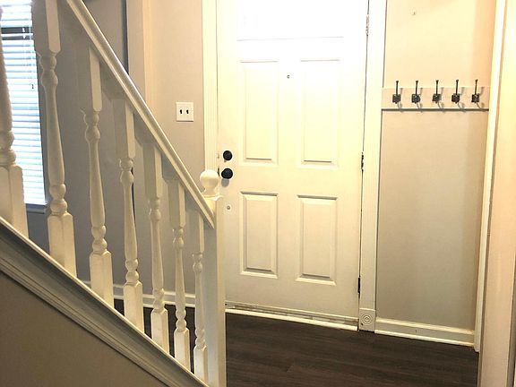 2nd image of 2284 Albert Ct