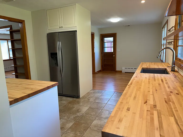 Kitchen & Dining Room