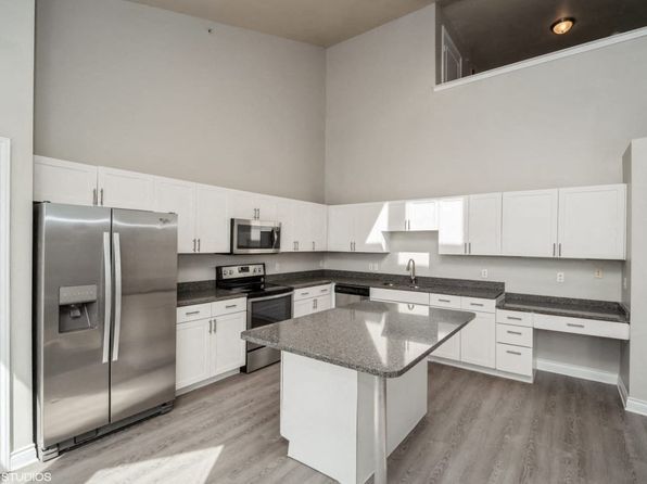 2890 Brighton Blvd UNIT 210