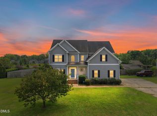 1808 Ken Dr, Fuquay Varina, NC 27526