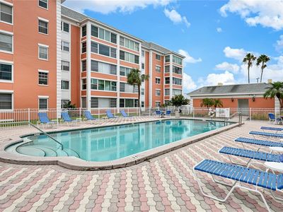 1900 68th St N APT 101, Saint Petersburg, FL, 33710