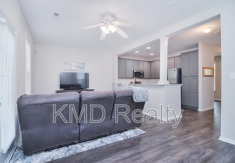11315 Dundarrach Ln — Photo 7
