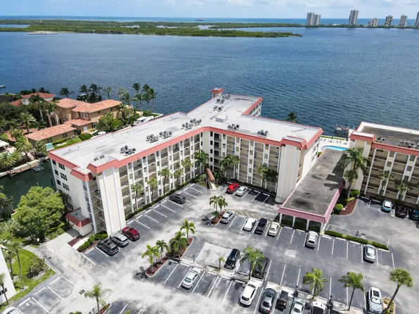 105 Paradise Harbour Boulevard #406, North Palm Beach, FL 33408
