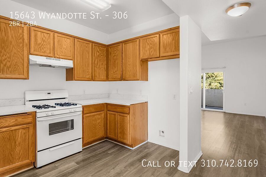 1st image of 15643 Wyandotte St #306