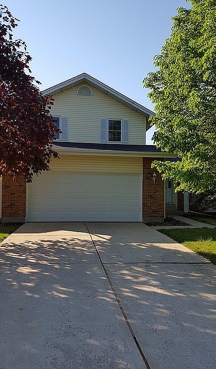 2nd image of 1710 Sundowner Dr