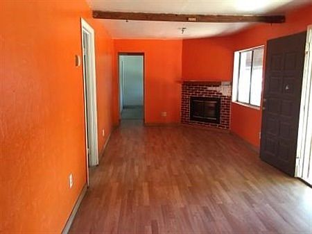 Additional Living Room