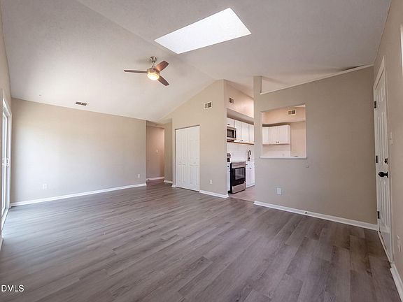 3rd image of 1549 Bingham Dr