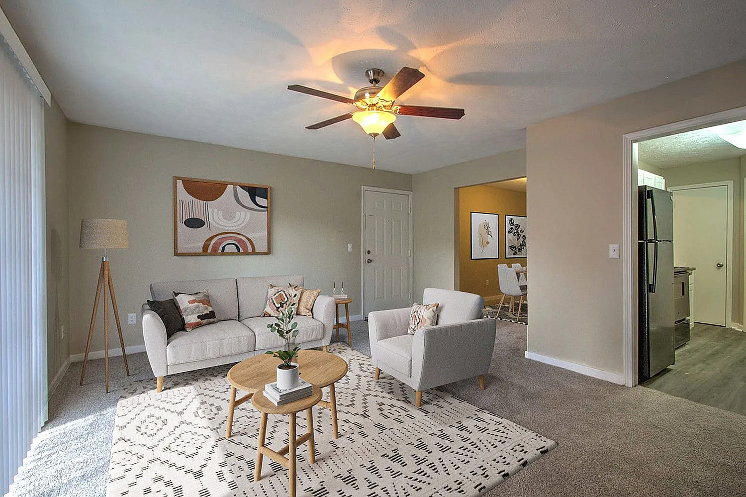 Cambridge Apartments — Photo 1