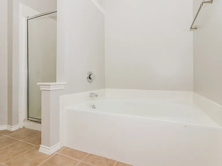 3830 Lake Ballinger Ln — Photo 13