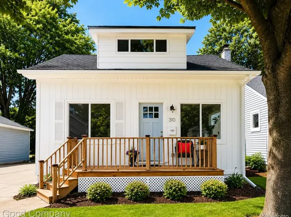 310 Massoit St, Clawson, MI 48017