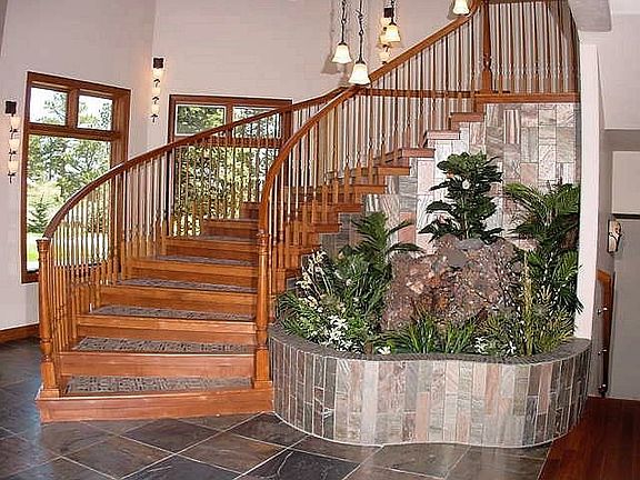 Custom buider's private home