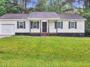 108 Fountain Dr, Jacksonville, NC 28540