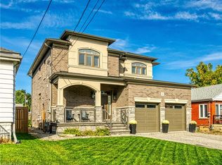 18 David Ave, Hamilton, ON L9A3V1