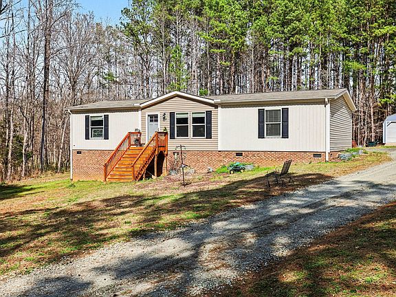 2nd image of 7650 Mountain Rd