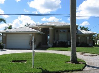 264 Bayshore Dr, Cape Coral, FL 33904
