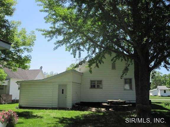 2nd image of 716 N Illinois Ave