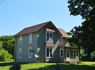 300 E Maple St, Garrison, IA 52229
