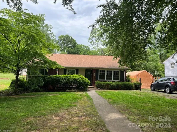 810 Russell Ave, Reidsville, NC 27320