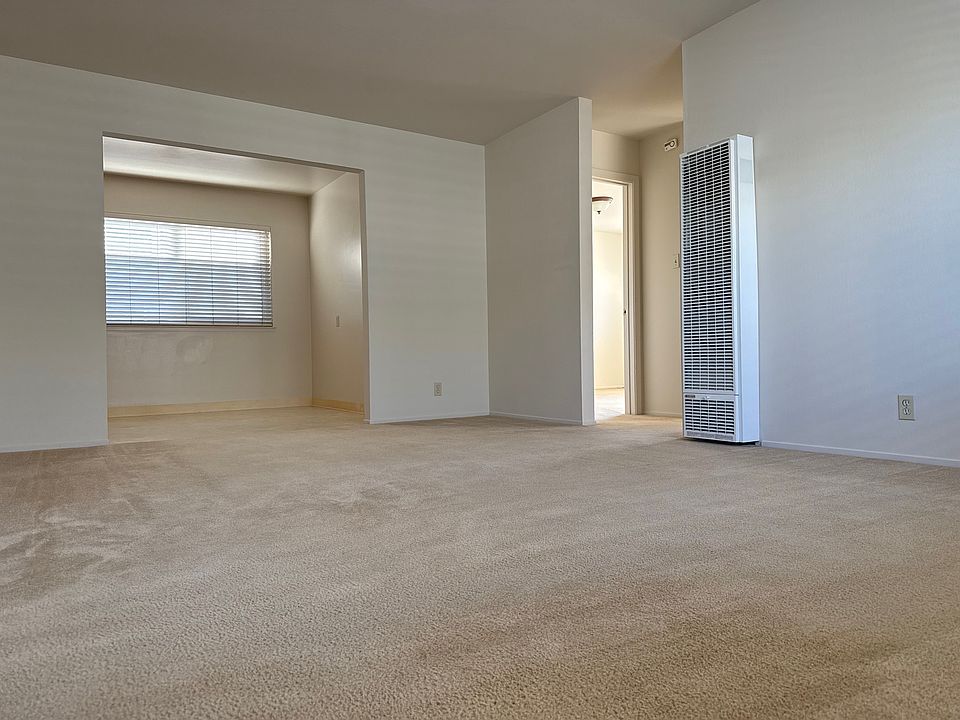1st image of 414 Commercial Ave #8