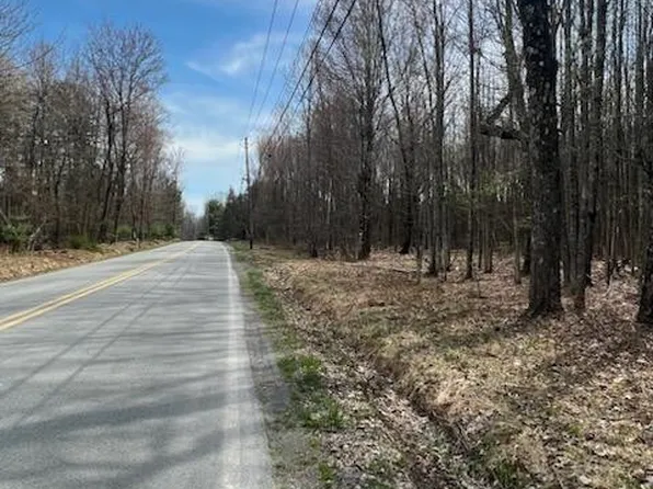 Daniels Rd, Lakeville, PA 18438