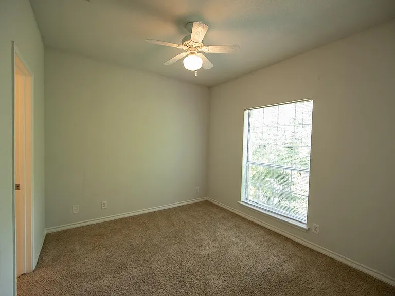 3x2.5 Bedroom