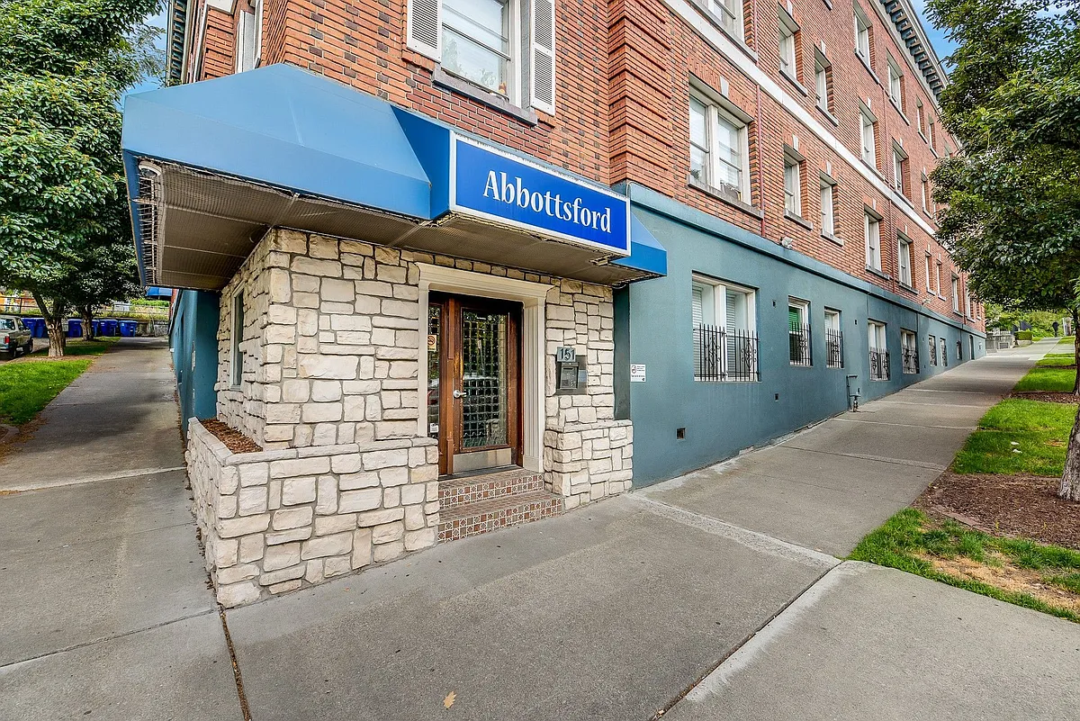 Building Photo - Abbottsford Apartments