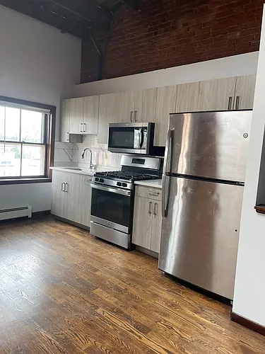 46 Warren St Photo 1
