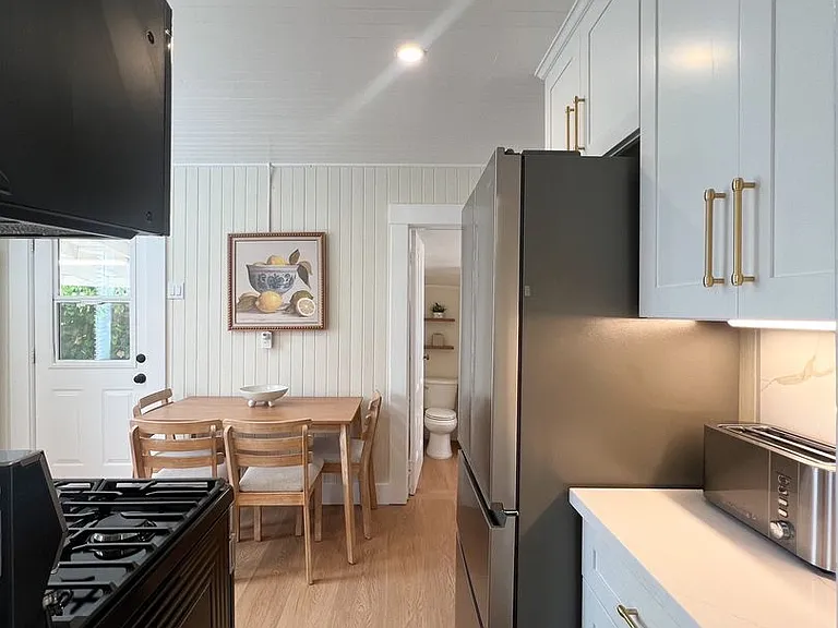 25 Berna Ave — Photo 17