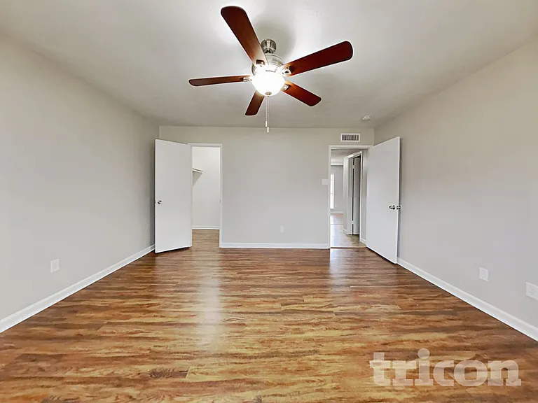 5030 Ridgecreek Dr — Photo 10