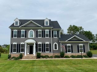 18311 Wild Raspberry Dr, Purcellville, VA 20132