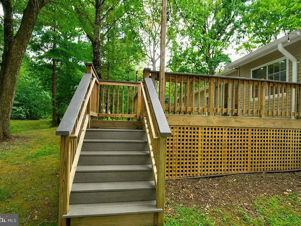 2405 Earlsgate Ct