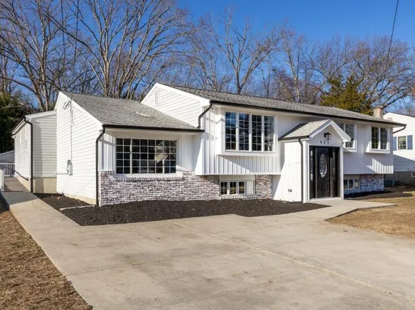 925 Lois Dr, Williamstown, NJ 08094