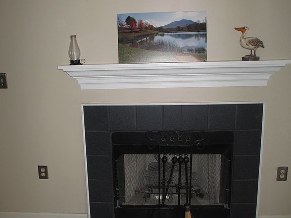 4th image of 103 Pier 33 Dr Unit 209