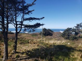 380 SW Village Ln, Yachats, OR