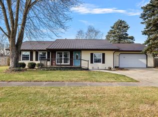 610 Dartmoor Rd, Kingsford Heights, IN 46346