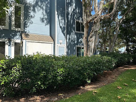 3rd image of 6001 Loynes Dr #47