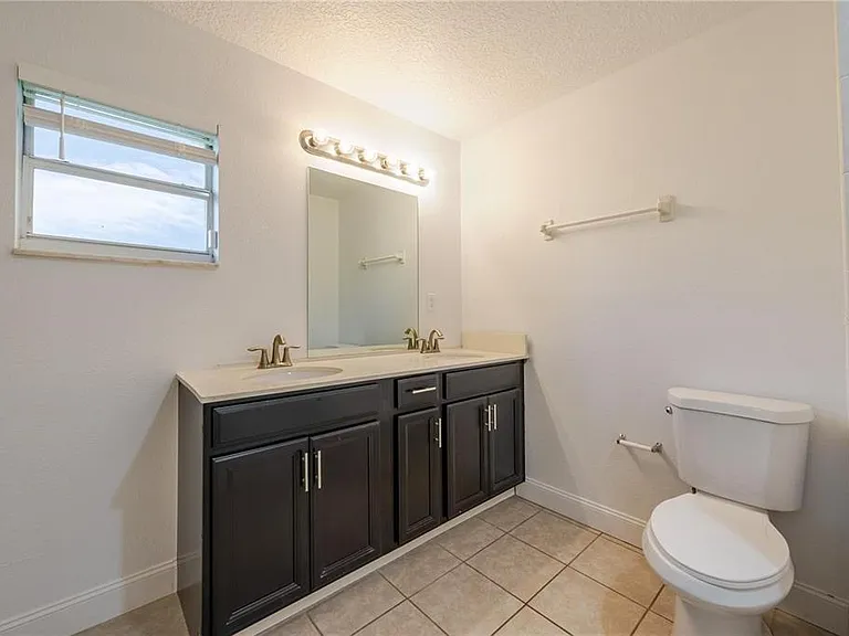 495 Orange Ave — Photo 14