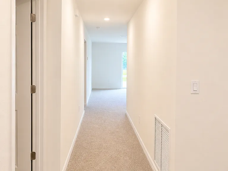 23 White Haven Ln — Photo 7