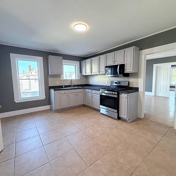 63 Harvard St #2 — Photo 1