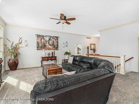 3rd image of 13241 Watercrest Dr