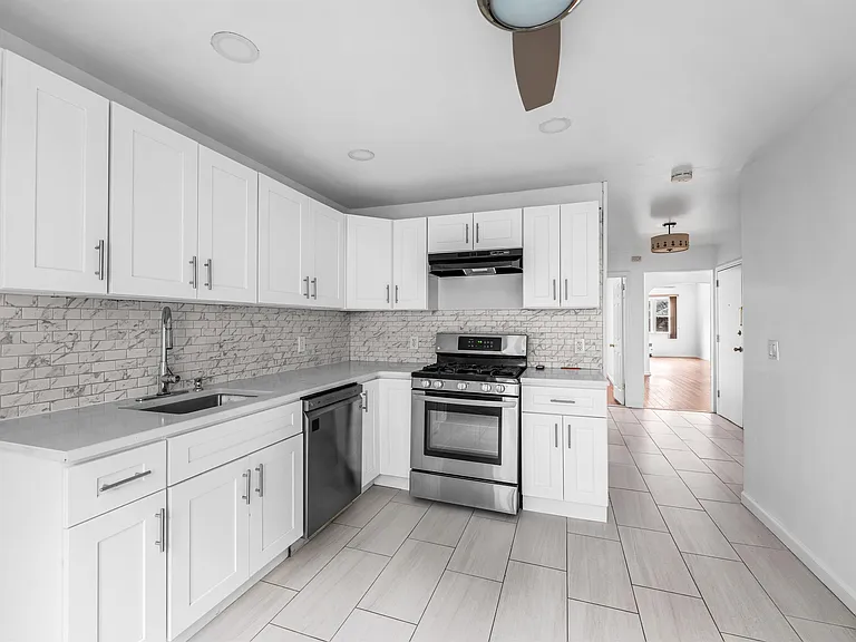 172 W 49th St #1 — Photo 2