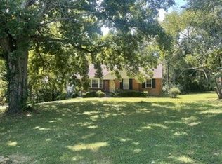 1121 Glendale Ln, Nashville, TN 37204