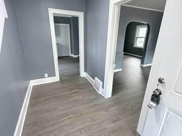 1627 Bryan Ave SW — Photo 5