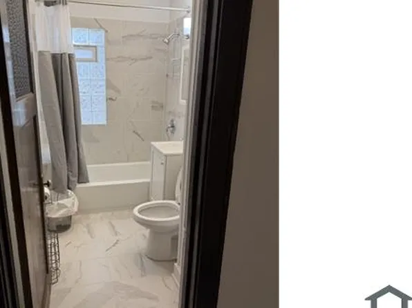 2857 N 16th St #2857, Milwaukee, WI 53206