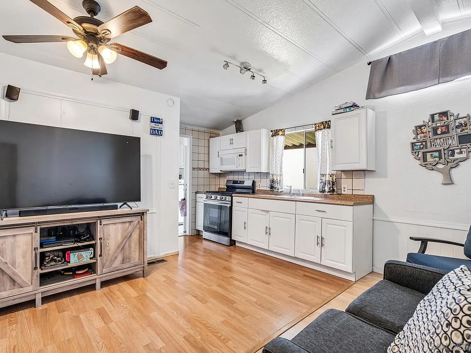 1st image of 1381 Palm Ave Space 50