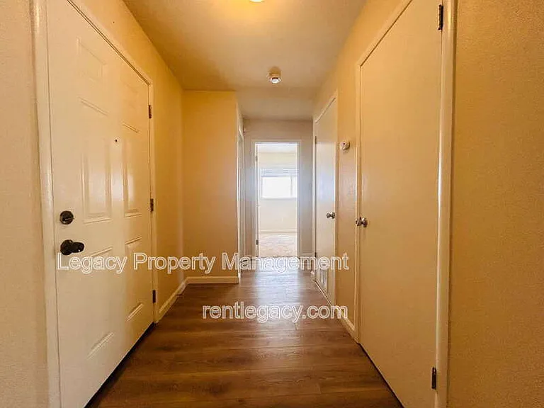 6841 Castleberry Cir — Photo 7