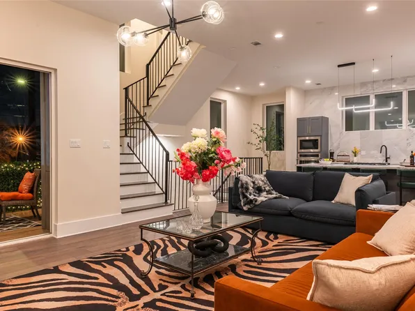 915 Thompson St, Houston, TX 77007